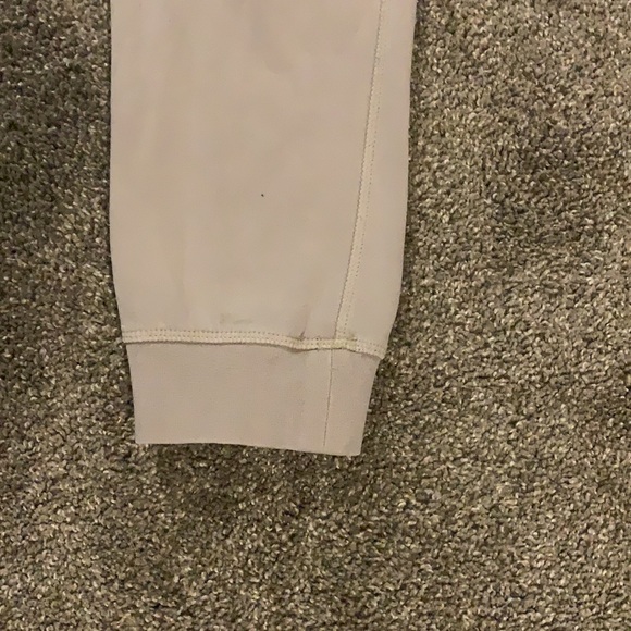 Kolby joggers size small - Picture 6 of 7